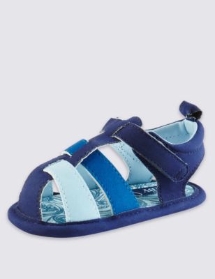 Kids&#39; Fisherman Pram Shoes